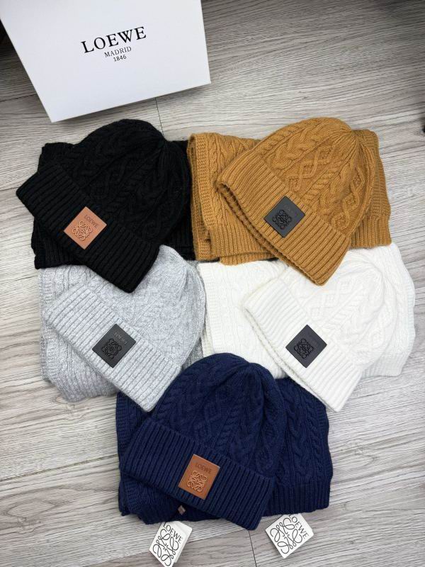 Loewe Scarf Hat Gloves hm05